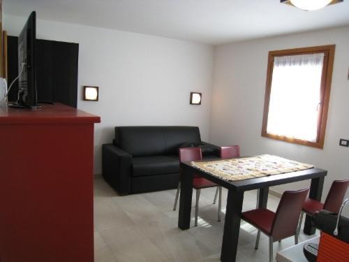 Sillia Appartamenti Pinzolo Room photo